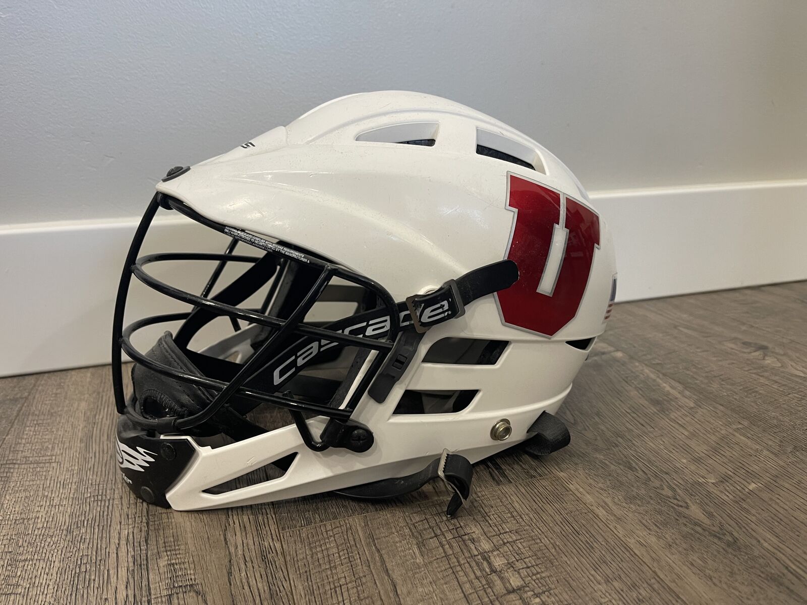 Lacrosse helmet