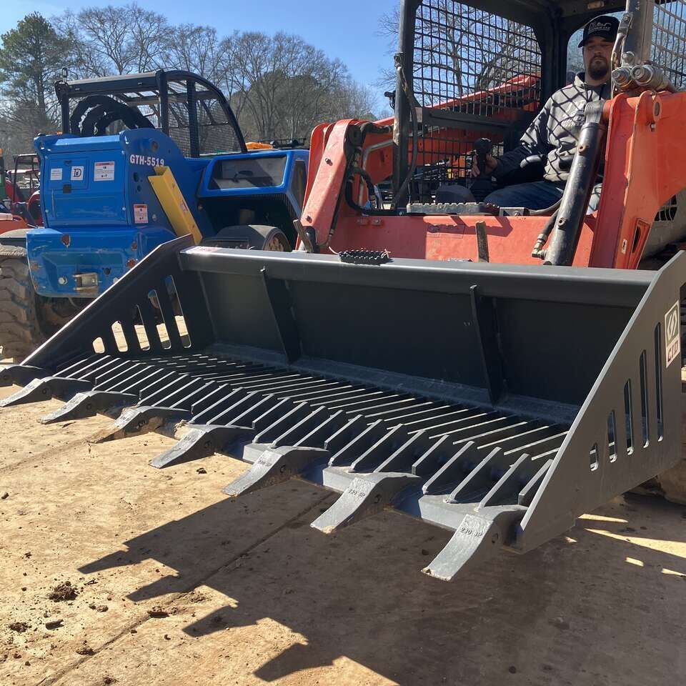Kubota Skid Steer FULL DAY Rental INCLUDES DELIVERY AND PICKUP