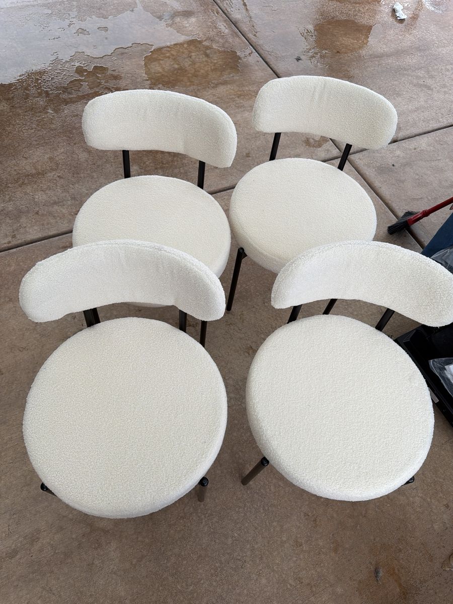 Set of 4 White Sherpa Boucle Dining Chairs with Black Metal Legs
