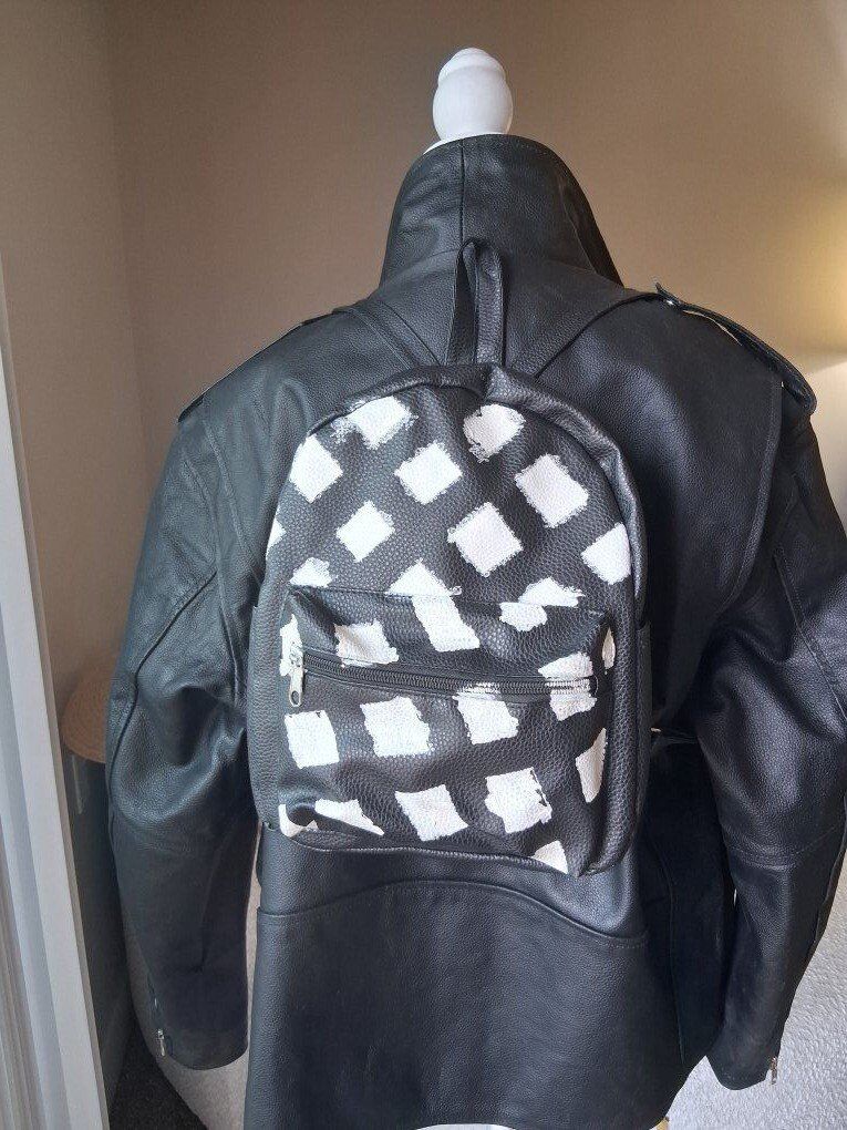 Backpack mini geometric design