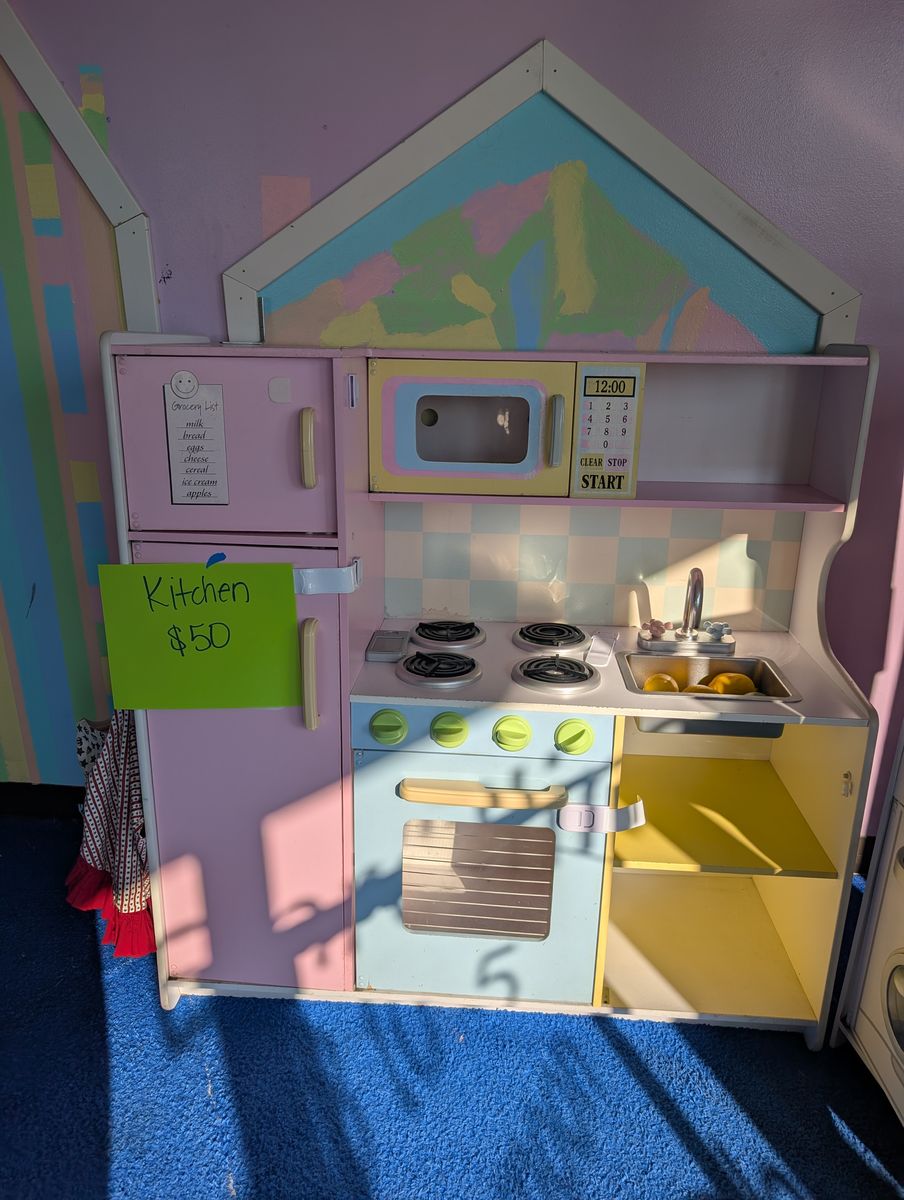 Play Kitchen