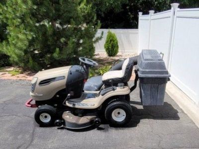 Craftsman DYS 4500 Intek 24hp V-twin 46" Riding Lawn Mower Tractor with Bagger - Used