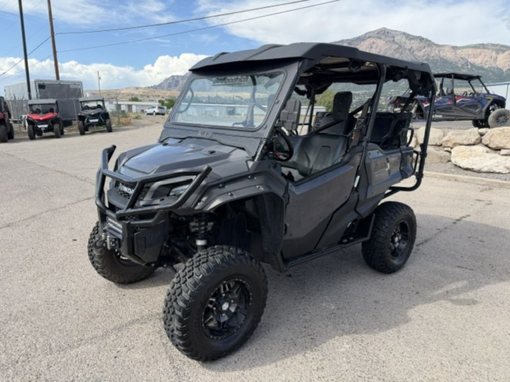 2020 Honda® Pioneer 1000-5 Deluxe