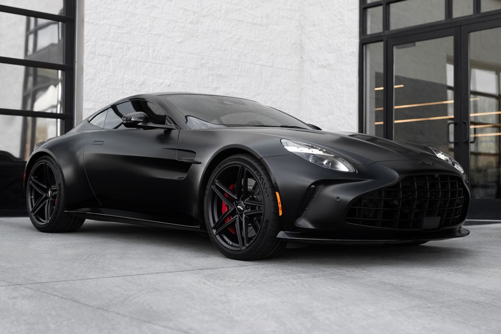 2025 Aston Martin Vantage Base