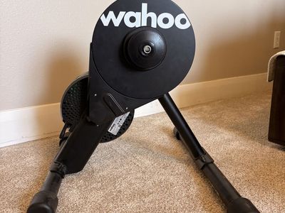 Wahoo KICKR CORE Smart Trainer – Like New
