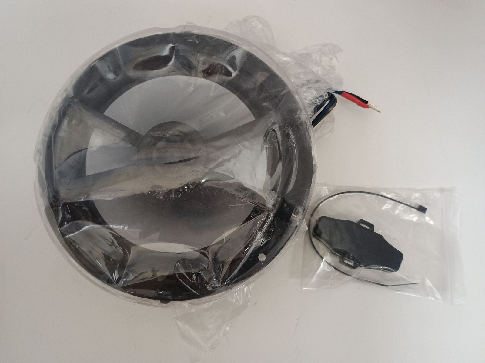Kicker KM61 6.5" Marine Speaker (QTY 1) 1 Single Speaker 41BKM614