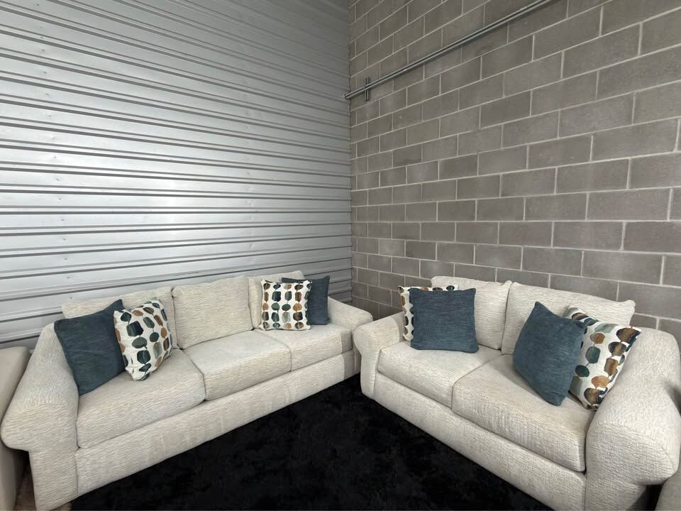 MOVING SALE – THIS WEEKEND ONLY! Furniture Row Rialta Sofa & Loveseat Set – 50% OFF