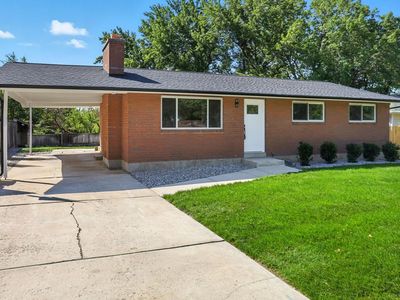 Private Master Bedroom Available in Sandy