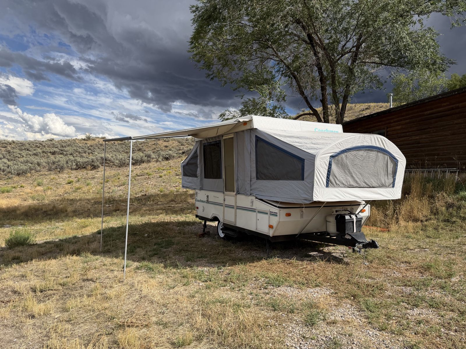 Very lightly used Coachman hunter 106