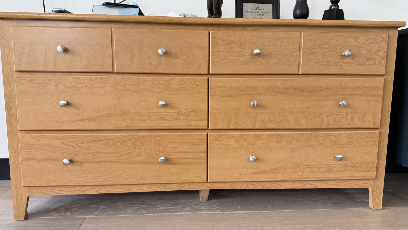 Light Brown Wood 8-Drawer Dresser with Silver Knobs - Spacious Storage Solution