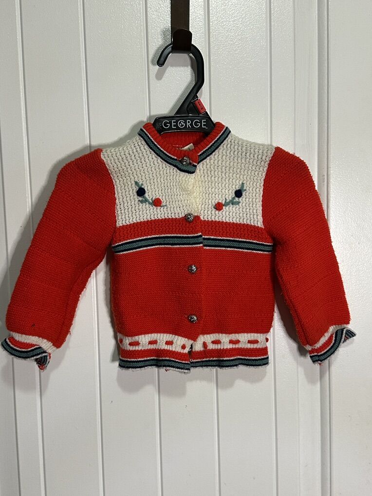 AUTHENTIC GERMAN BABY SWEATER GIRL
