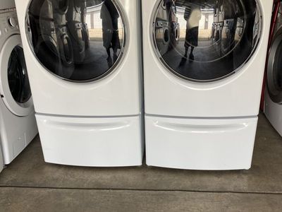 Whirlpool Steam Washer Amd Whirlpool Electric Drye