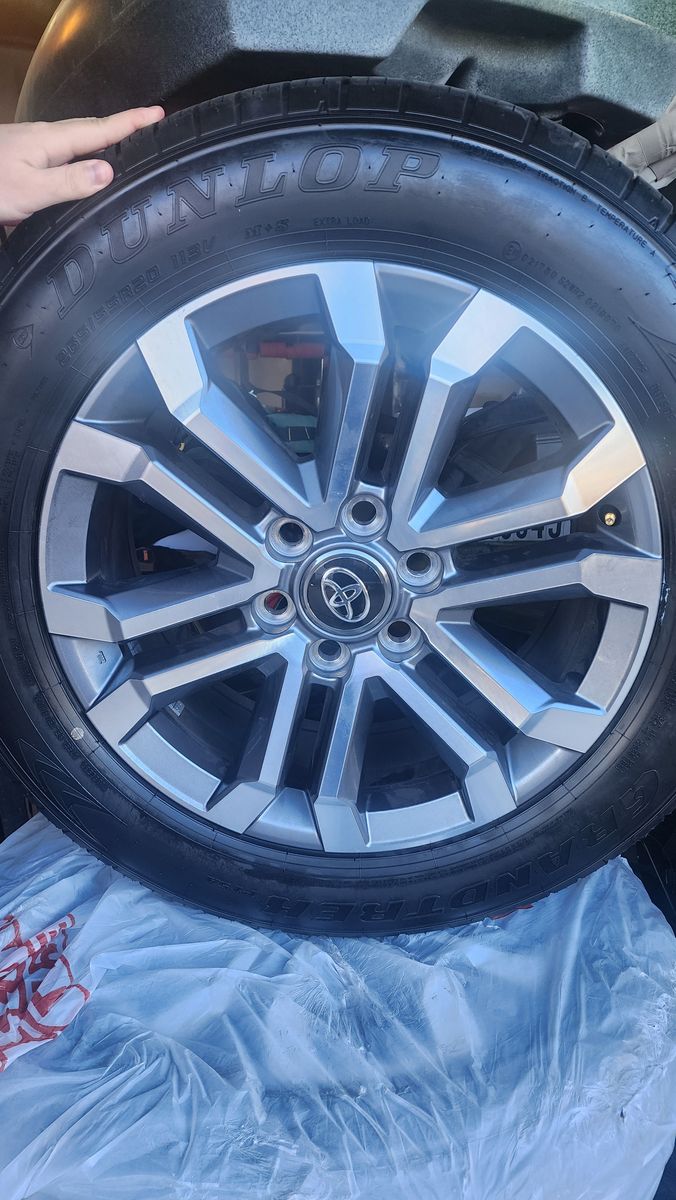 2025 Toyota 4Runner Tacoma Limited 20" wheels with 265/55r20 Dunlop tires