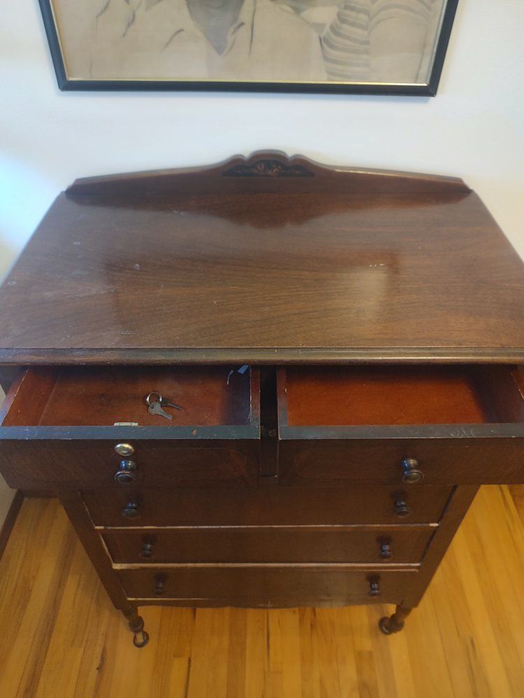Main image 2
