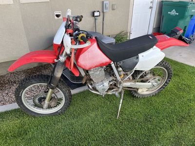 Honda XR250R Dirt Bike