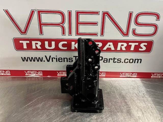 Kenworth W900 Right Spring Hanger