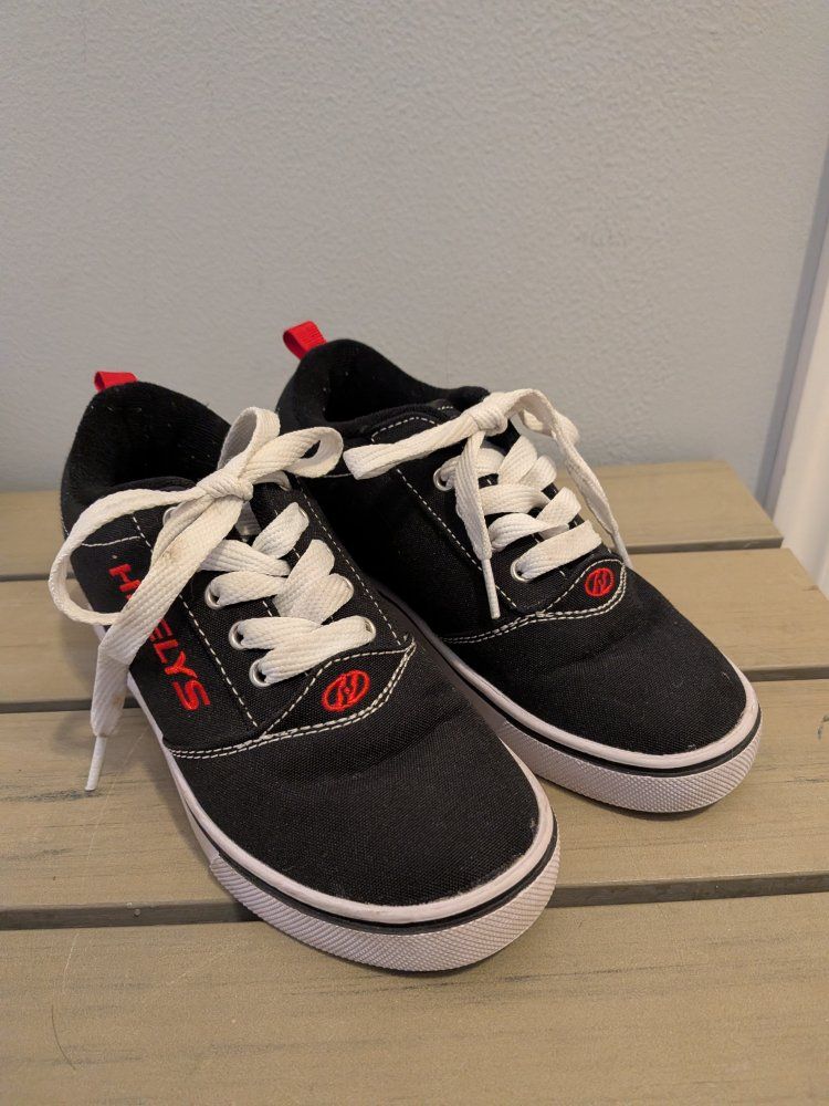 Kid's Heely's size 2