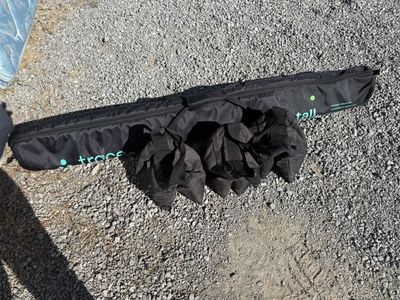 Trace tripod & 3 sandbags $30 or best offer!