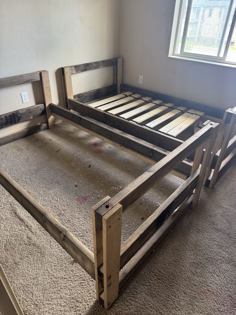 Twin beds frames