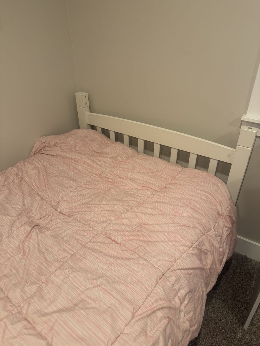 Main image 4