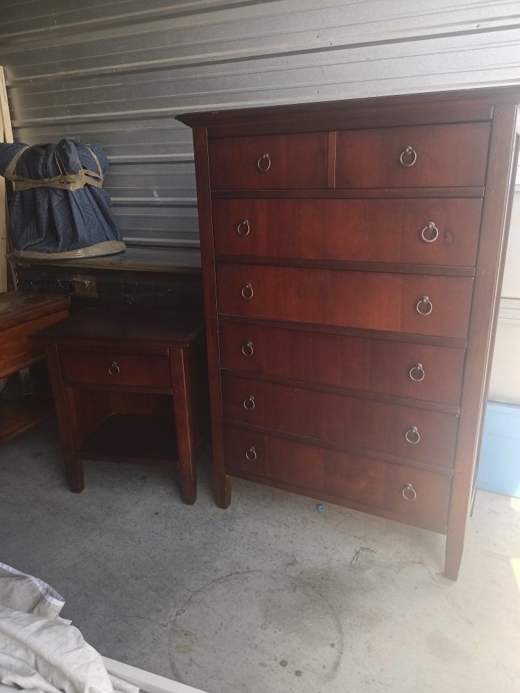 wood dresser 60x41x19