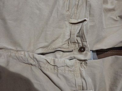Lee Men's Slim Fit Performance Series Extreme Comfort Khaki Pants - Size 38x32 lot of 4
