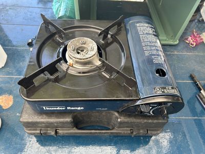 Thunder Range Model CD-101 Portable Butane Gas Camp Stove with Carry Case