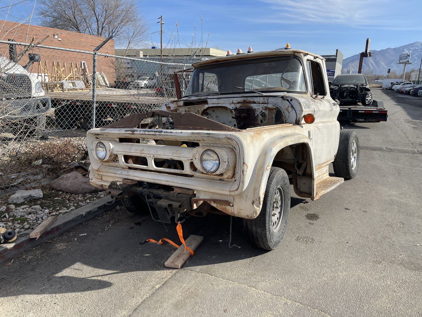Vintage Chevrolet 1965 c 60 project 