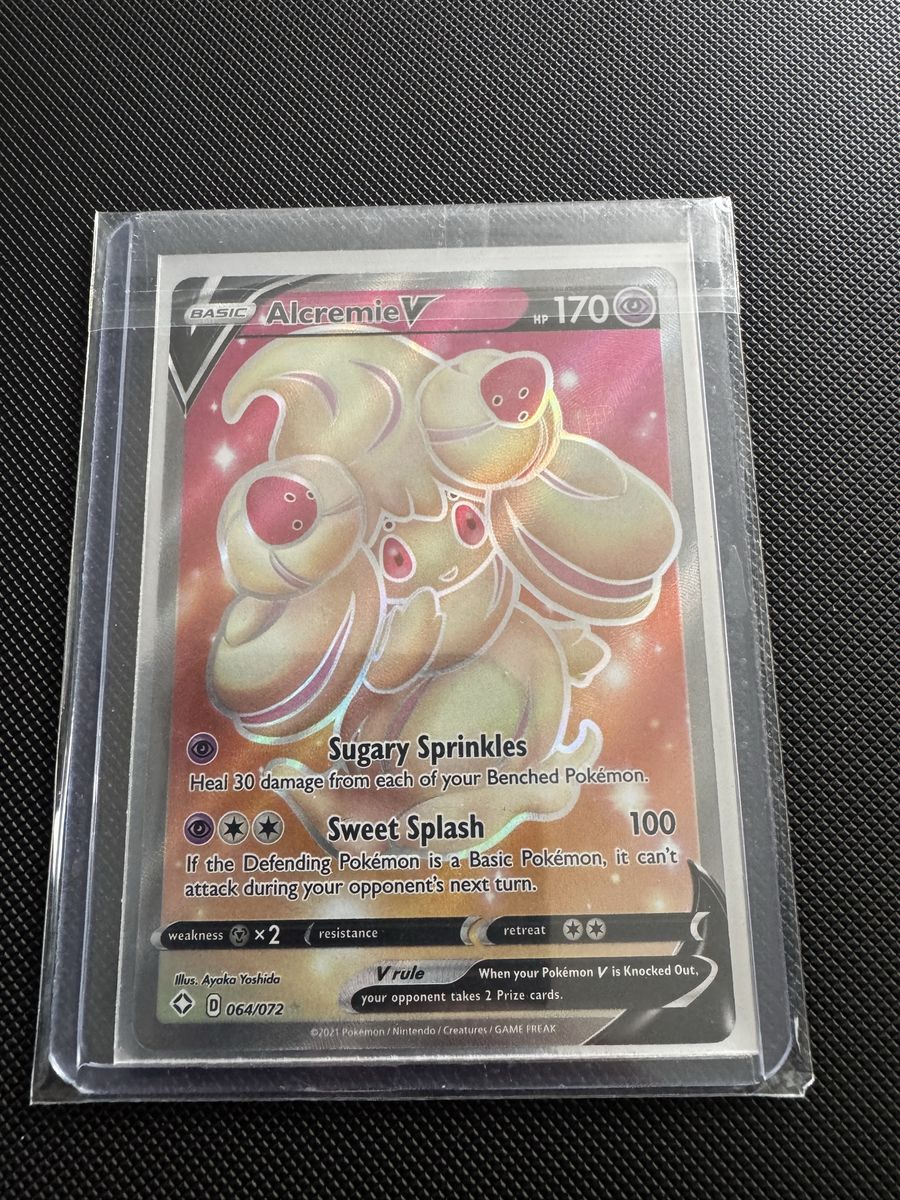 Alcremie V 064/072 Pokémon Trading Card - Ultra Rare Holo