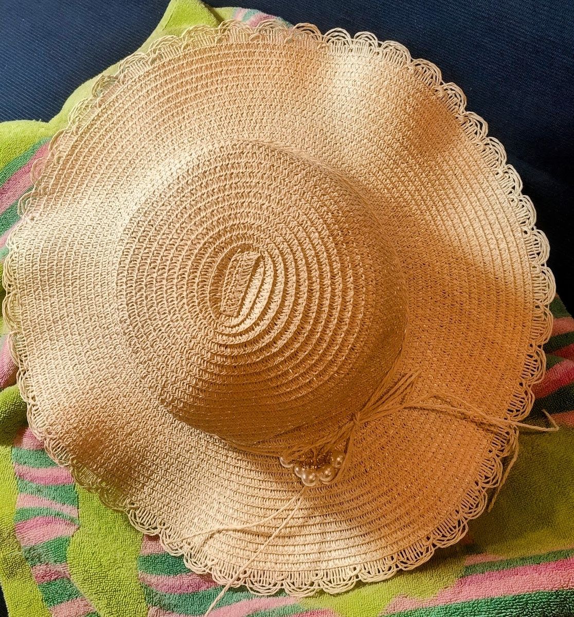 Womens Wavy Beige Sun Hat