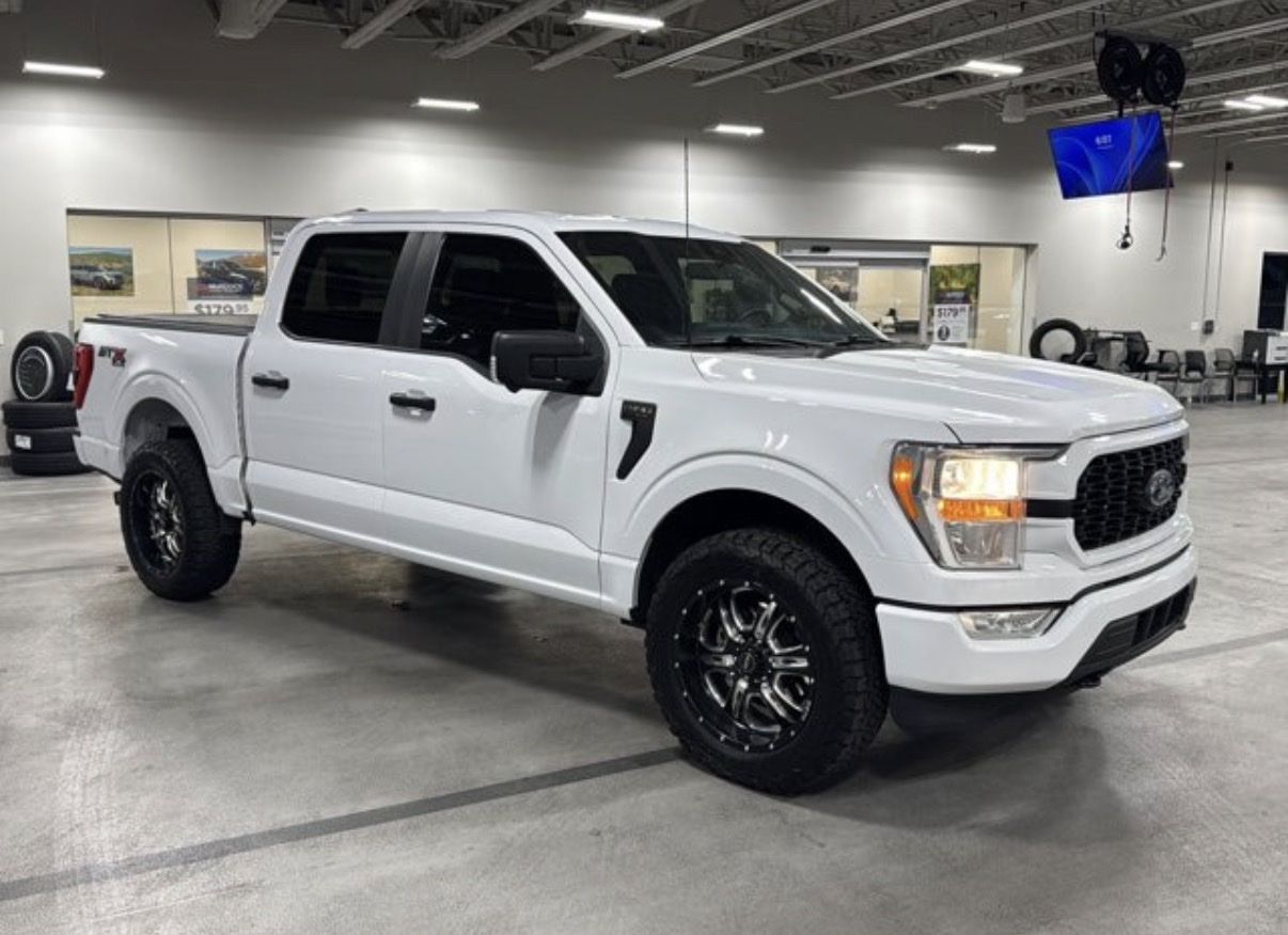 2022 Ford F-150 Pickup Truck - White