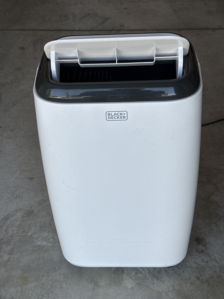 BLACK+DECKER Portable Air Conditioner, 8000 BTU/H - White