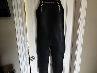 Wetsuit