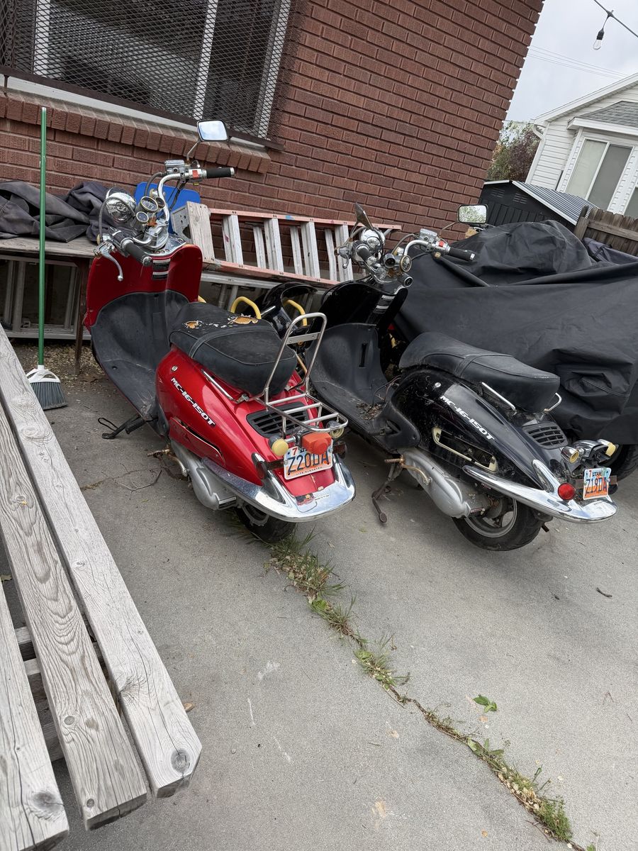 2 150cc moped motorcycles