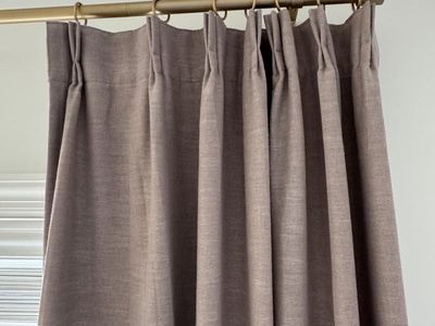 New- IFELS Heavy Duty Gold Curtain Rod - Adjustable 30-150 inch, 1 inch Diameter - New