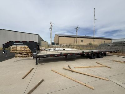 2025 Diamond C HDT 35' FMAX 210