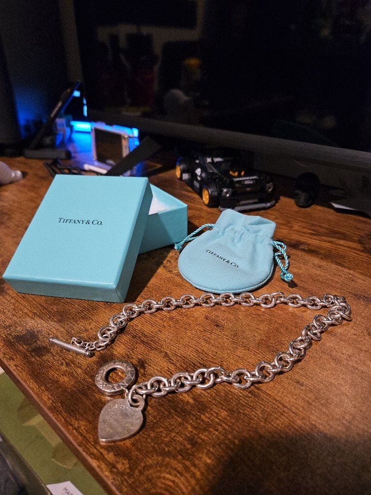 Tiffany & Co. Return to Tiffany Sterling Silver Heart Tag Charm Necklace