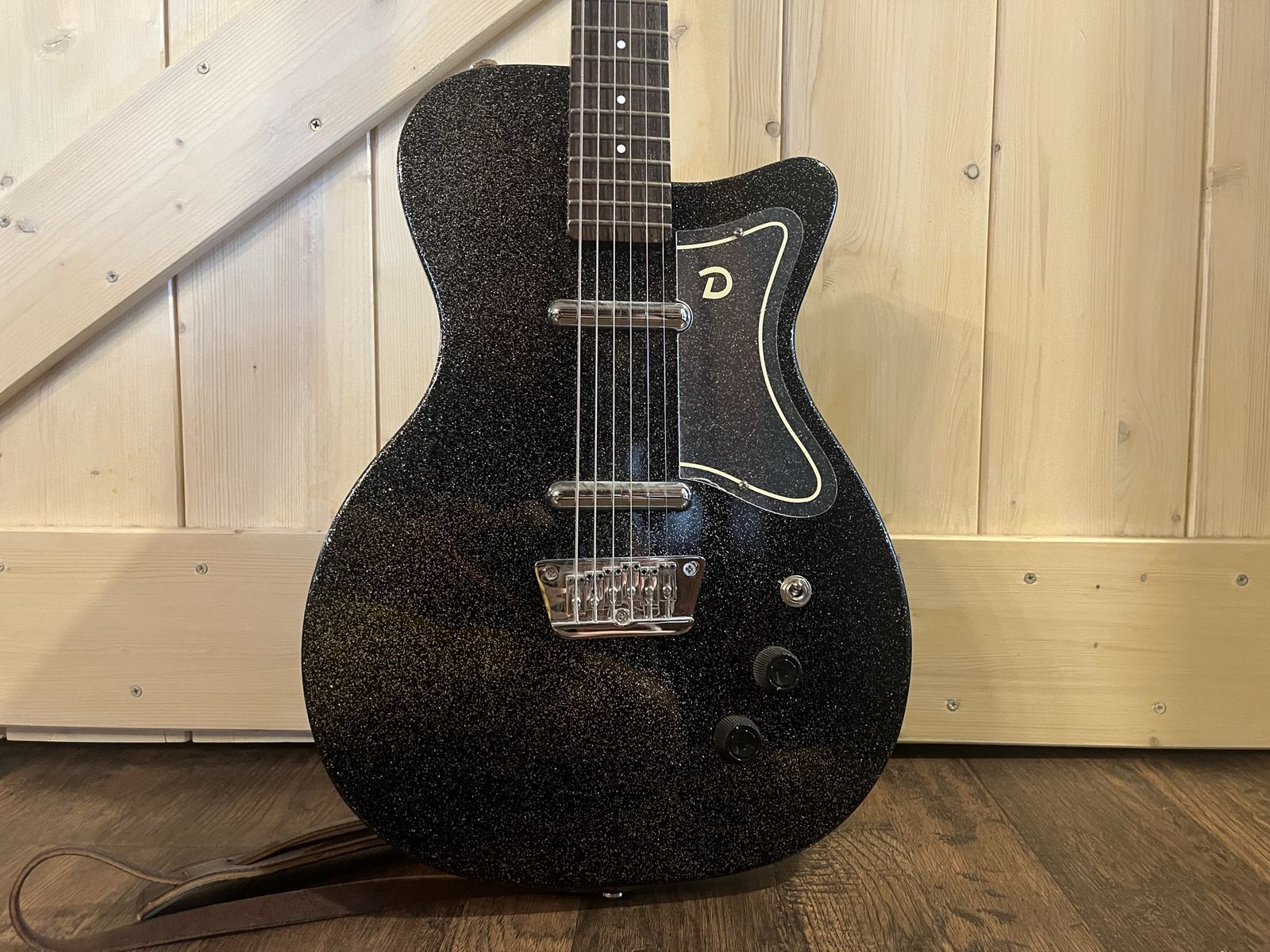 Danelectro Baritone Electric Black Sparkle