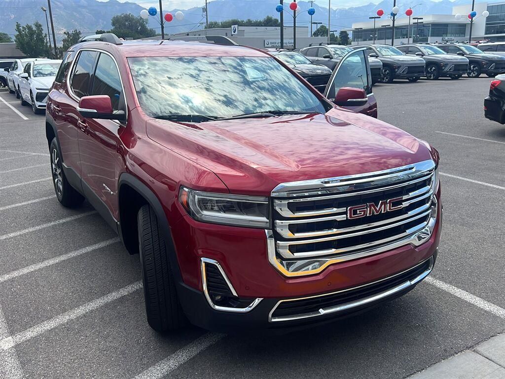 2023 GMC Acadia SLT