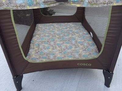 Cosco Funsport Portable Playard Pack and Play - Animal Print