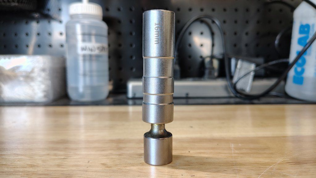 16mm 12pt Flexible Socket