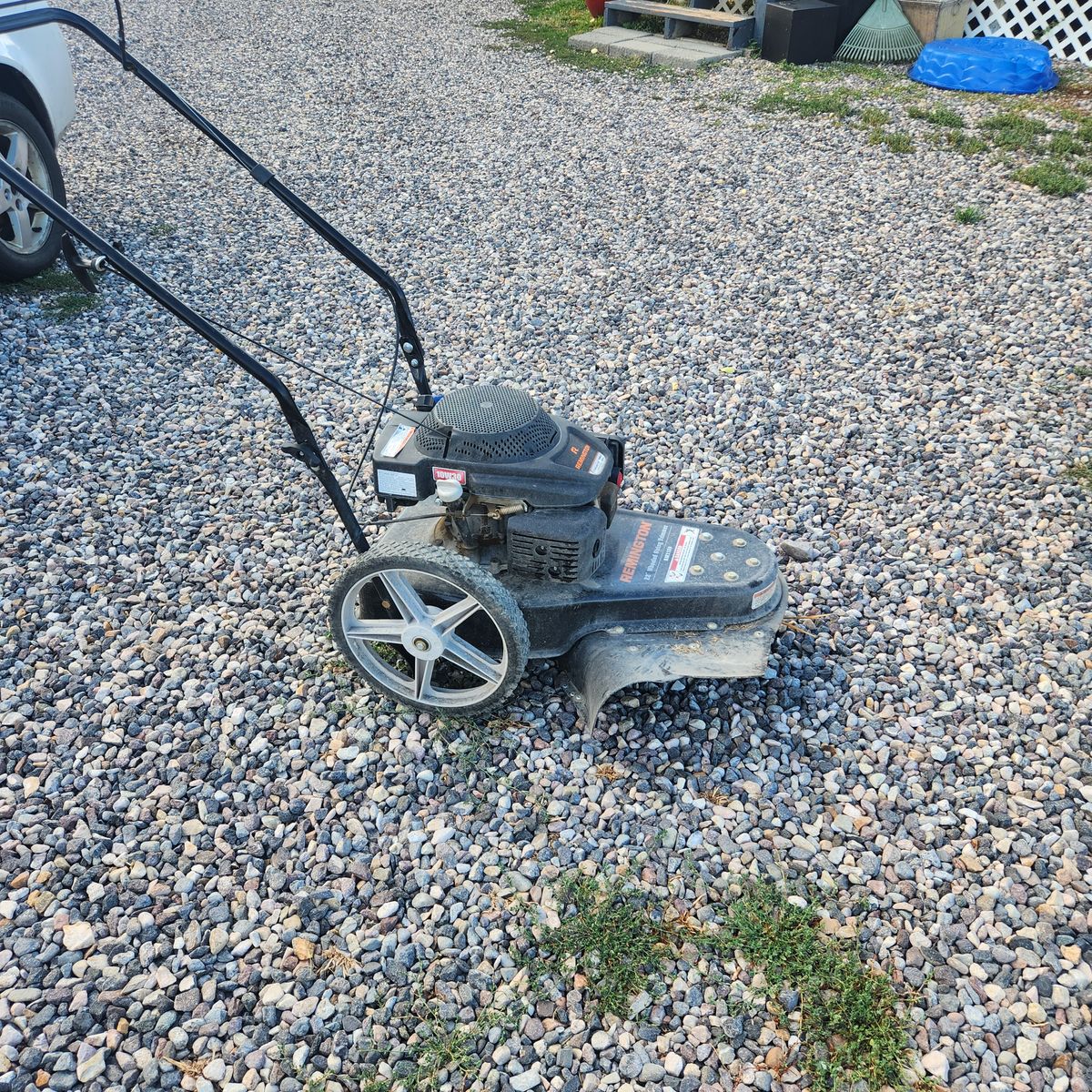 Remington 22" weed trimmer