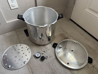 High Value Presto Pressure Cooker, 23qt, Silver