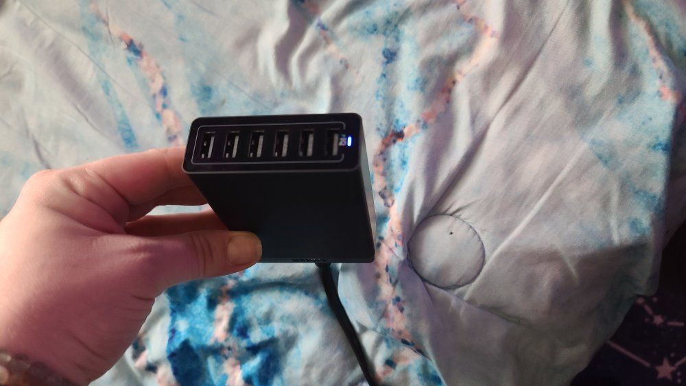 6 Port Charging Block