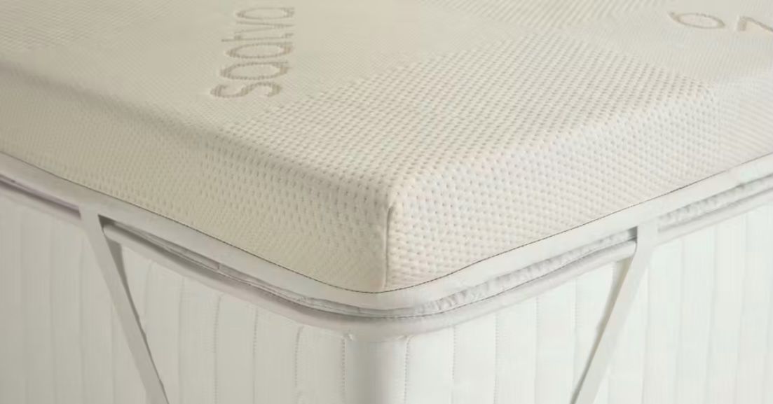 New Saatva Memory Foam Mattress Topper (Queen) - New in Box