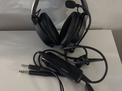 Bose A20 Bluetooth Aviation Headset