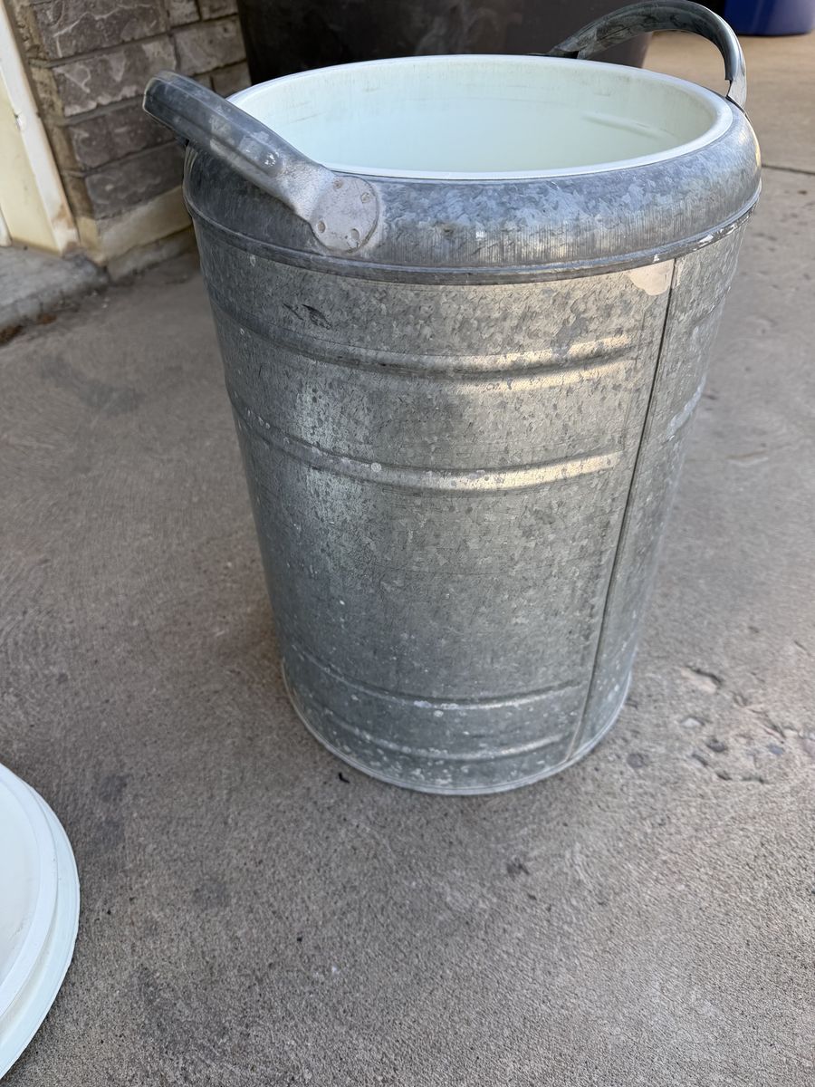 Main image 2
