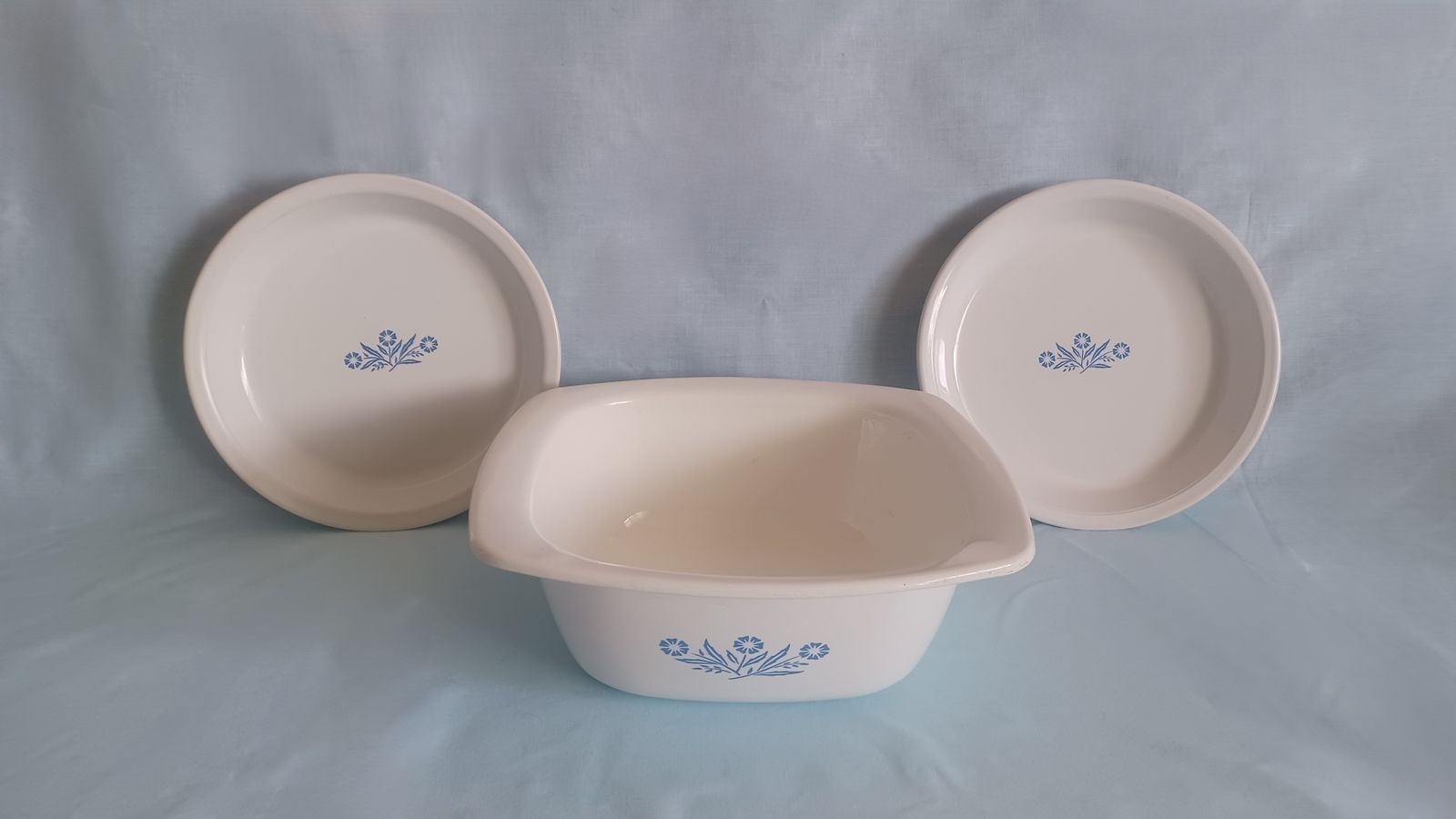 Vintage Corning Ware 9” Pie Plates and Dutch Oven Dishes