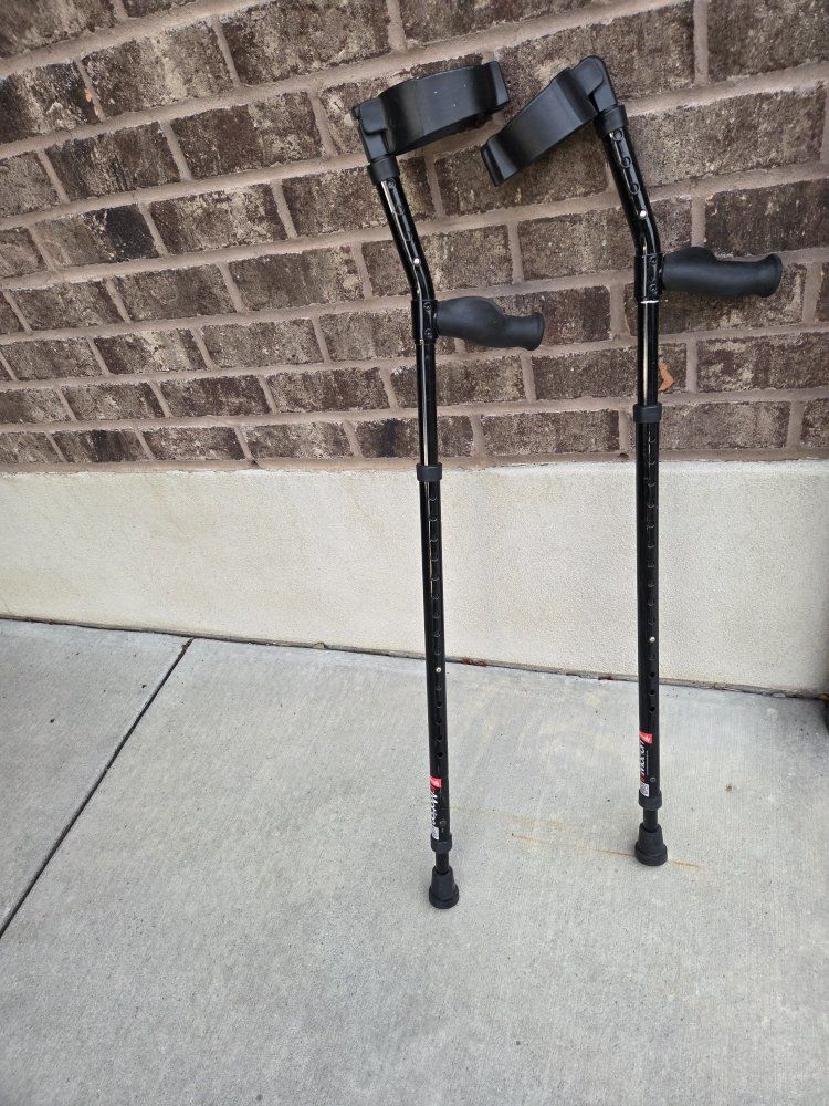 walking forearm crutches in motion spring