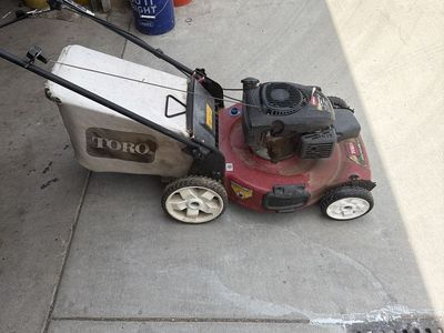 Toro Recycler Gas Walk-Behind Push Lawn Mower with Grass Bag - Used